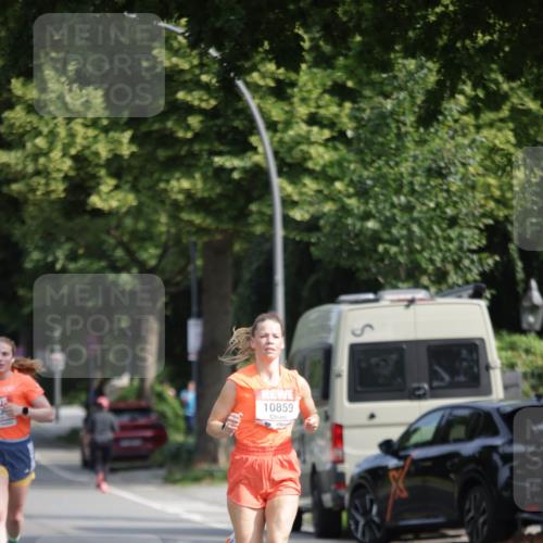 15.06.2025 - REWE Women's Run Jannik Wohlers http://msf.ph/oto/7937966 15.06.2025 08:43:43 Laufen 10859 meine-sportfotos.de
