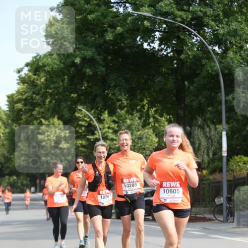15.06.2025 - REWE Women's Run Jannik Wohlers http://msf.ph/oto/7937977 15.06.2025 09:55:45 Laufen 10285, 10389, 10261, 10605 meine-sportfotos.de