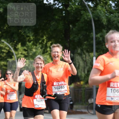 15.06.2025 - REWE Women's Run Jannik Wohlers http://msf.ph/oto/7938004 15.06.2025 09:55:46 Laufen 10595, 10261, 10285, 106 meine-sportfotos.de
