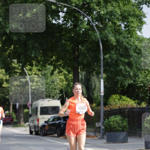 15.06.2025 - REWE Women's Run Jannik Wohlers http://msf.ph/oto/7938014 15.06.2025 08:43:46 Laufen 10859 meine-sportfotos.de