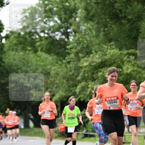 15.06.2025 - REWE Women's Run Dr. Thomas Lammeyer http://msf.ph/oto/7938035 15.06.2025 09:19:58 Laufen 10540, 7444, 1074, 10310 meine-sportfotos.de