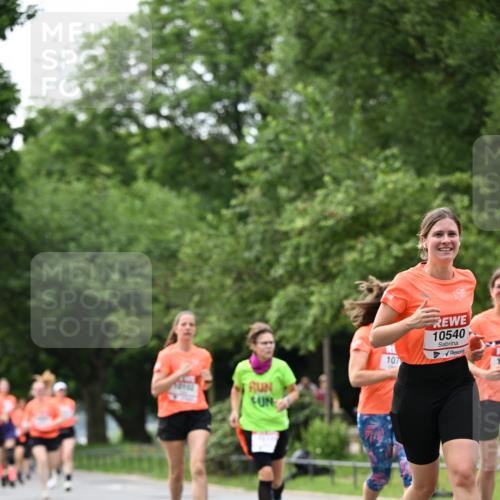 15.06.2025 - REWE Women's Run Dr. Thomas Lammeyer http://msf.ph/oto/7938053 15.06.2025 09:19:58 Laufen 10540 meine-sportfotos.de
