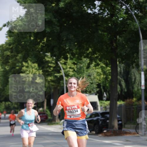 15.06.2025 - REWE Women's Run Jannik Wohlers http://msf.ph/oto/7938081 15.06.2025 08:43:49 Laufen 10334 meine-sportfotos.de