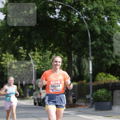 15.06.2025 - REWE Women's Run Jannik Wohlers http://msf.ph/oto/7938111 15.06.2025 08:43:49 Laufen 10334 meine-sportfotos.de