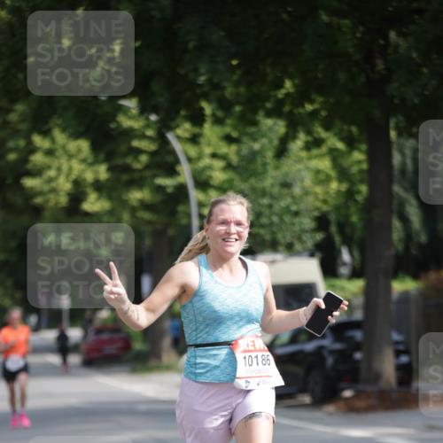 15.06.2025 - REWE Women's Run Jannik Wohlers http://msf.ph/oto/7938132 15.06.2025 08:43:50 Laufen 10186 meine-sportfotos.de