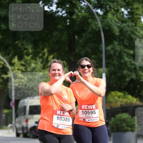 15.06.2025 - REWE Women's Run Jannik Wohlers http://msf.ph/oto/7938134 15.06.2025 09:55:49 Laufen 10595, 10389 meine-sportfotos.de