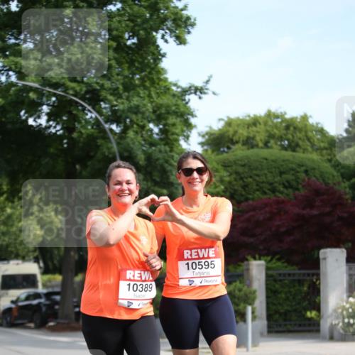 15.06.2025 - REWE Women's Run Jannik Wohlers http://msf.ph/oto/7938164 15.06.2025 09:55:50 Laufen 10595, 10389 meine-sportfotos.de