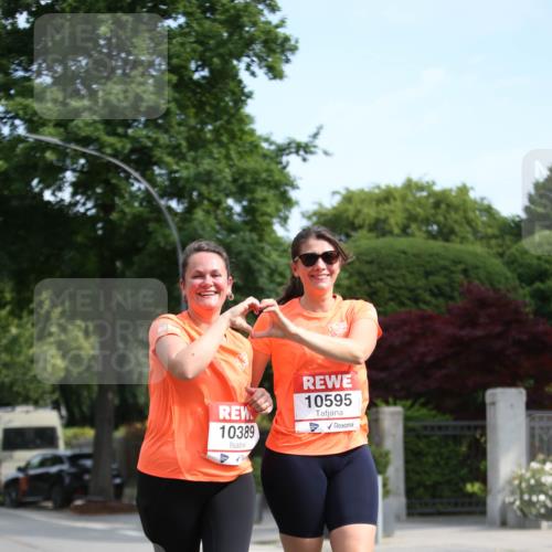15.06.2025 - REWE Women's Run Jannik Wohlers http://msf.ph/oto/7938168 15.06.2025 09:55:50 Laufen 10595, 10389 meine-sportfotos.de