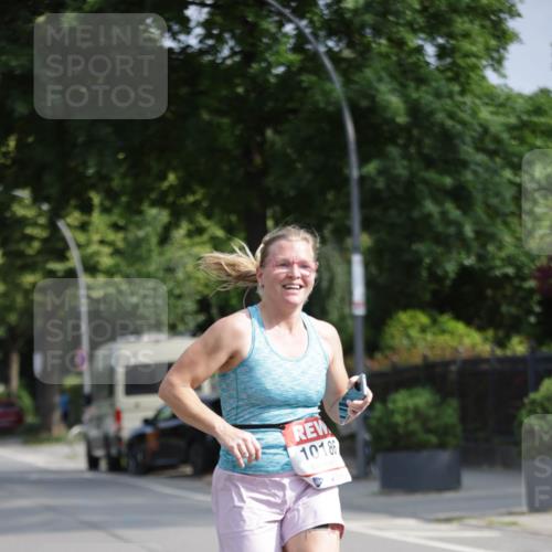 15.06.2025 - REWE Women's Run Jannik Wohlers http://msf.ph/oto/7938180 15.06.2025 08:43:51 Laufen 10186 meine-sportfotos.de