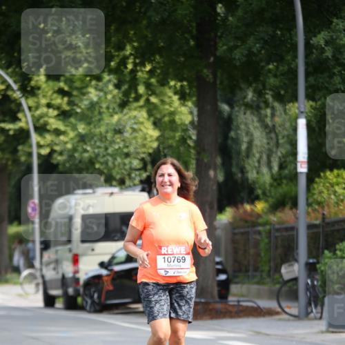 15.06.2025 - REWE Women's Run Jannik Wohlers http://msf.ph/oto/7938188 15.06.2025 09:55:57 Laufen 10769 meine-sportfotos.de