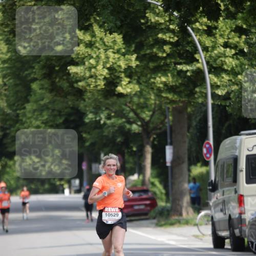 15.06.2025 - REWE Women's Run Jannik Wohlers http://msf.ph/oto/7938195 15.06.2025 08:43:53 Laufen 10529 meine-sportfotos.de