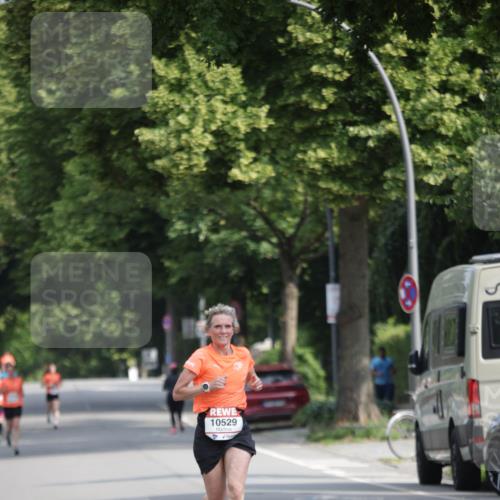 15.06.2025 - REWE Women's Run Jannik Wohlers http://msf.ph/oto/7938197 15.06.2025 08:43:53 Laufen 10529 meine-sportfotos.de