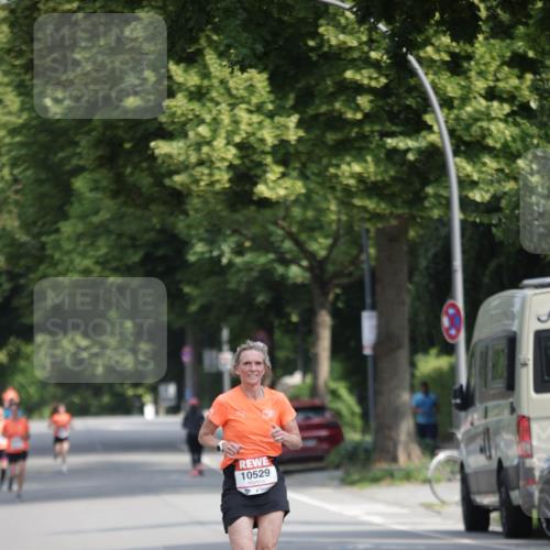 15.06.2025 - REWE Women's Run Jannik Wohlers http://msf.ph/oto/7938199 15.06.2025 08:43:53 Laufen 10529 meine-sportfotos.de