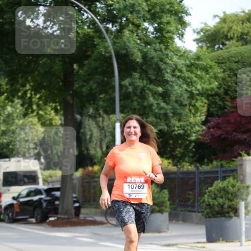 15.06.2025 - REWE Women's Run Jannik Wohlers http://msf.ph/oto/7938230 15.06.2025 09:55:59 Laufen 10769 meine-sportfotos.de