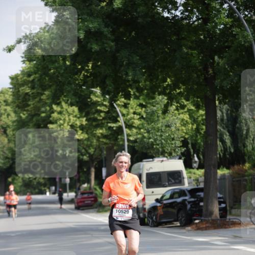 15.06.2025 - REWE Women's Run Jannik Wohlers http://msf.ph/oto/7938240 15.06.2025 08:43:56 Laufen 10529 meine-sportfotos.de