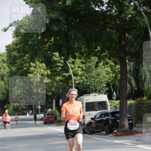 15.06.2025 - REWE Women's Run Jannik Wohlers http://msf.ph/oto/7938244 15.06.2025 08:43:56 Laufen 10529 meine-sportfotos.de
