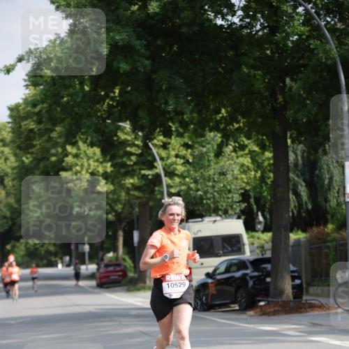 15.06.2025 - REWE Women's Run Jannik Wohlers http://msf.ph/oto/7938251 15.06.2025 08:43:57 Laufen 10529 meine-sportfotos.de