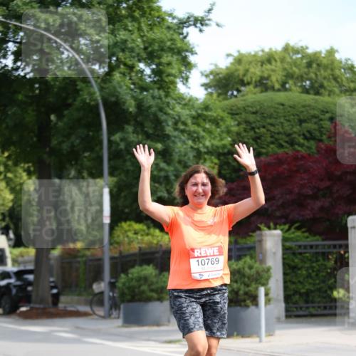 15.06.2025 - REWE Women's Run Jannik Wohlers http://msf.ph/oto/7938252 15.06.2025 09:56:00 Laufen 10769 meine-sportfotos.de