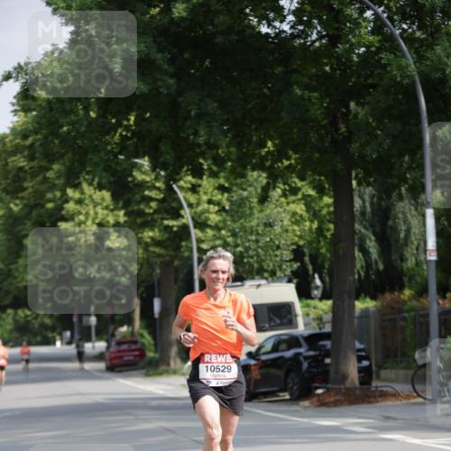 15.06.2025 - REWE Women's Run Jannik Wohlers http://msf.ph/oto/7938267 15.06.2025 08:43:57 Laufen 10529 meine-sportfotos.de