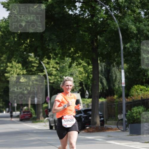 15.06.2025 - REWE Women's Run Jannik Wohlers http://msf.ph/oto/7938301 15.06.2025 08:43:57 Laufen 10529 meine-sportfotos.de