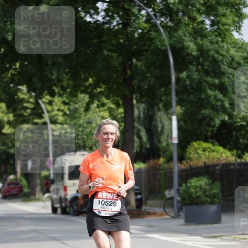 15.06.2025 - REWE Women's Run Jannik Wohlers http://msf.ph/oto/7938327 15.06.2025 08:43:58 Laufen 10529 meine-sportfotos.de