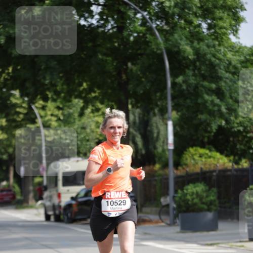15.06.2025 - REWE Women's Run Jannik Wohlers http://msf.ph/oto/7938337 15.06.2025 08:43:58 Laufen 10529 meine-sportfotos.de