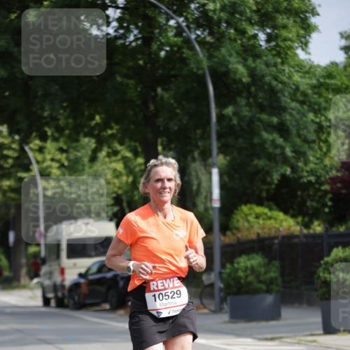 15.06.2025 - REWE Women's Run Jannik Wohlers http://msf.ph/oto/7938351 15.06.2025 08:43:58 Laufen 10529 meine-sportfotos.de