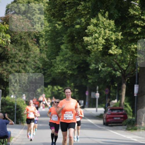 15.06.2025 - REWE Women's Run Jannik Wohlers http://msf.ph/oto/7938371 15.06.2025 08:44:08 Laufen 10866, 10748 meine-sportfotos.de