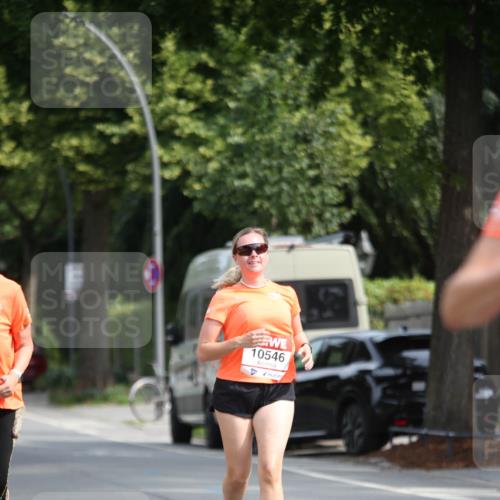 15.06.2025 - REWE Women's Run Jannik Wohlers http://msf.ph/oto/7938389 15.06.2025 09:56:11 Laufen 10546 meine-sportfotos.de