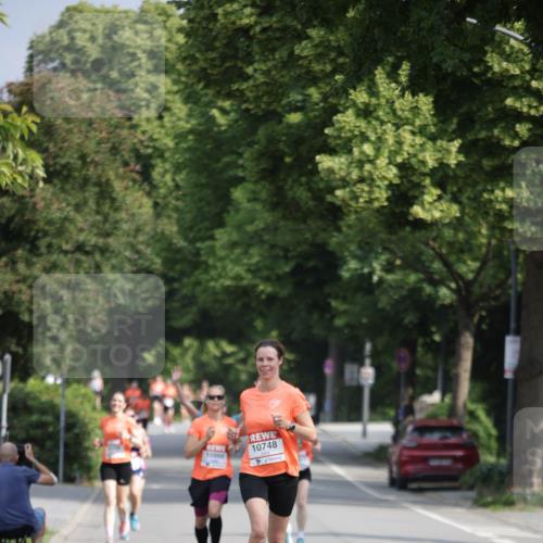 15.06.2025 - REWE Women's Run Jannik Wohlers http://msf.ph/oto/7938399 15.06.2025 08:44:08 Laufen 10748, 10866 meine-sportfotos.de