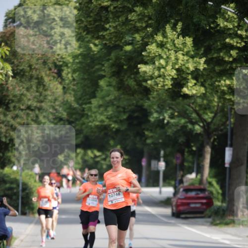 15.06.2025 - REWE Women's Run Jannik Wohlers http://msf.ph/oto/7938408 15.06.2025 08:44:09 Laufen 10748 meine-sportfotos.de