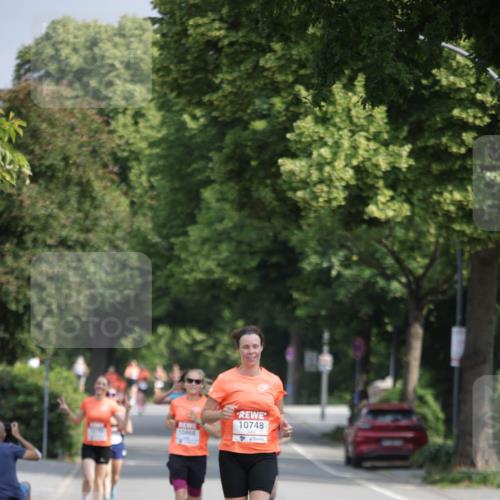 15.06.2025 - REWE Women's Run Jannik Wohlers http://msf.ph/oto/7938442 15.06.2025 08:44:09 Laufen 10748 meine-sportfotos.de
