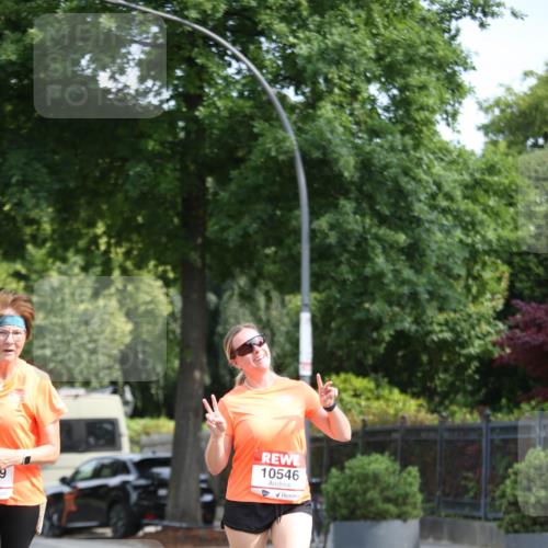 15.06.2025 - REWE Women's Run Jannik Wohlers http://msf.ph/oto/7938459 15.06.2025 09:56:14 Laufen 9, 10546 meine-sportfotos.de