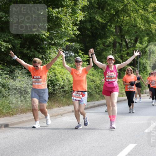 15.06.2025 - REWE Women's Run Jannik Wohlers http://msf.ph/oto/7938539 15.06.2025 10:14:29 Laufen 5362, 5283, 5684, 5545, 010 meine-sportfotos.de