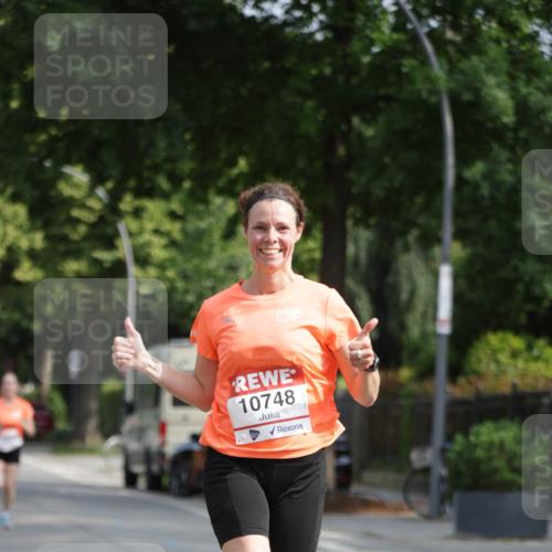 15.06.2025 - REWE Women's Run Jannik Wohlers http://msf.ph/oto/7938620 15.06.2025 08:44:14 Laufen 10748 meine-sportfotos.de