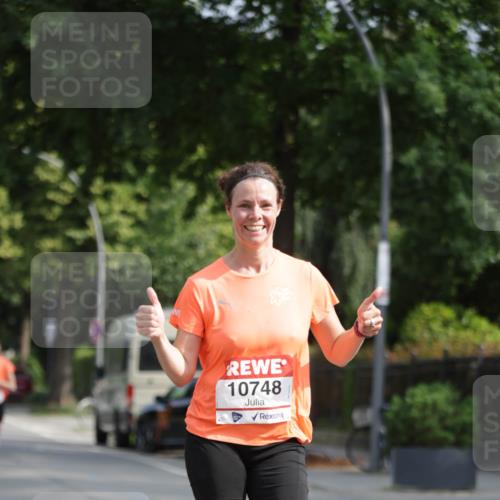 15.06.2025 - REWE Women's Run Jannik Wohlers http://msf.ph/oto/7938631 15.06.2025 08:44:14 Laufen 10748 meine-sportfotos.de