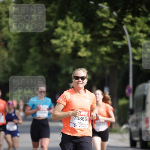 15.06.2025 - REWE Women's Run Jannik Wohlers http://msf.ph/oto/7938656 15.06.2025 08:44:16 Laufen 10866 meine-sportfotos.de