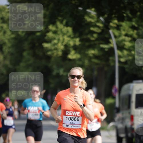 15.06.2025 - REWE Women's Run Jannik Wohlers http://msf.ph/oto/7938671 15.06.2025 08:44:16 Laufen 10866 meine-sportfotos.de