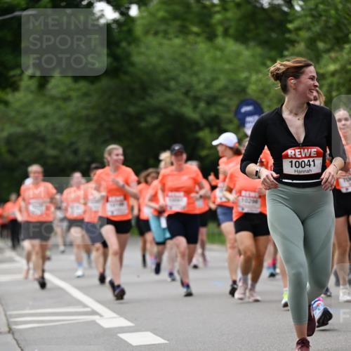 15.06.2025 - REWE Women's Run Dr. Thomas Lammeyer http://msf.ph/oto/7938681 15.06.2025 09:20:11 Laufen 10041 meine-sportfotos.de