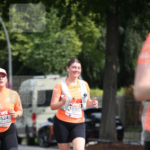 15.06.2025 - REWE Women's Run Jannik Wohlers http://msf.ph/oto/7938696 15.06.2025 09:56:31 Laufen 0524, 1034 meine-sportfotos.de