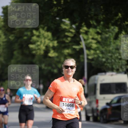 15.06.2025 - REWE Women's Run Jannik Wohlers http://msf.ph/oto/7938709 15.06.2025 08:44:16 Laufen 10866 meine-sportfotos.de