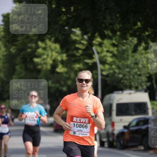 15.06.2025 - REWE Women's Run Jannik Wohlers http://msf.ph/oto/7938716 15.06.2025 08:44:16 Laufen 10866 meine-sportfotos.de