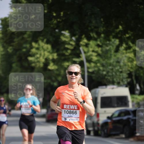 15.06.2025 - REWE Women's Run Jannik Wohlers http://msf.ph/oto/7938721 15.06.2025 08:44:16 Laufen 10866 meine-sportfotos.de