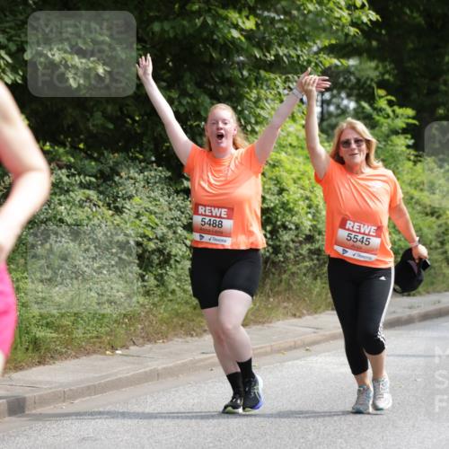 15.06.2025 - REWE Women's Run Jannik Wohlers http://msf.ph/oto/7938753 15.06.2025 10:14:33 Laufen 684, 5488, 5545, 5011 meine-sportfotos.de