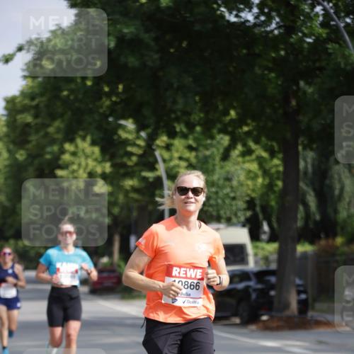 15.06.2025 - REWE Women's Run Jannik Wohlers http://msf.ph/oto/7938758 15.06.2025 08:44:17 Laufen 866 meine-sportfotos.de