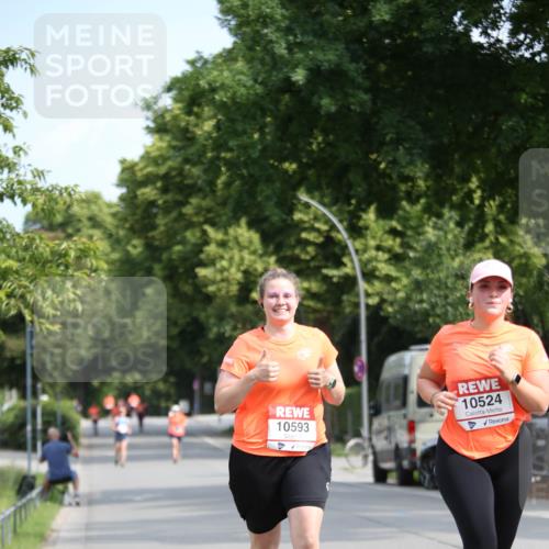 15.06.2025 - REWE Women's Run Jannik Wohlers http://msf.ph/oto/7938779 15.06.2025 09:56:33 Laufen 10524, 10593 meine-sportfotos.de