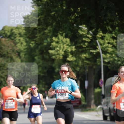15.06.2025 - REWE Women's Run Jannik Wohlers http://msf.ph/oto/7938783 15.06.2025 08:44:18 Laufen 10256, 1037, 10049, 13815 meine-sportfotos.de