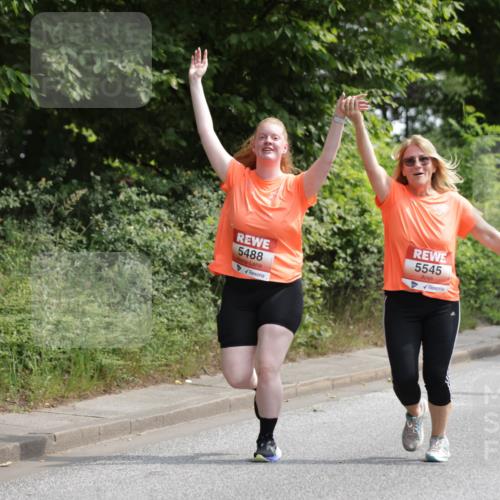 15.06.2025 - REWE Women's Run Jannik Wohlers http://msf.ph/oto/7938802 15.06.2025 10:14:33 Laufen 5488, 5545, 5011 meine-sportfotos.de