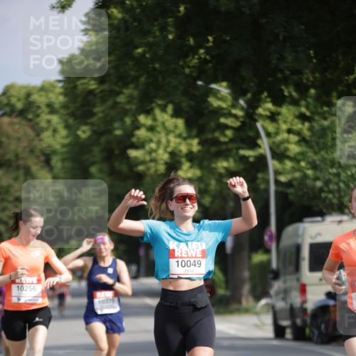 15.06.2025 - REWE Women's Run Jannik Wohlers http://msf.ph/oto/7938806 15.06.2025 08:44:18 Laufen 10256, 10375, 10049 meine-sportfotos.de