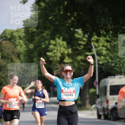 15.06.2025 - REWE Women's Run Jannik Wohlers http://msf.ph/oto/7938814 15.06.2025 08:44:18 Laufen 10049 meine-sportfotos.de